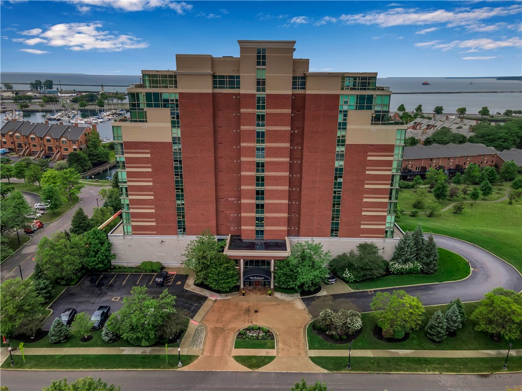 photo undefined: 132 Lakefront Boulevard 104, Buffalo NY 14202