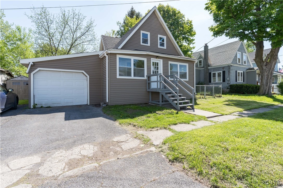 photo m3G5xE: 109 Gale Street, Watertown City NY 13601