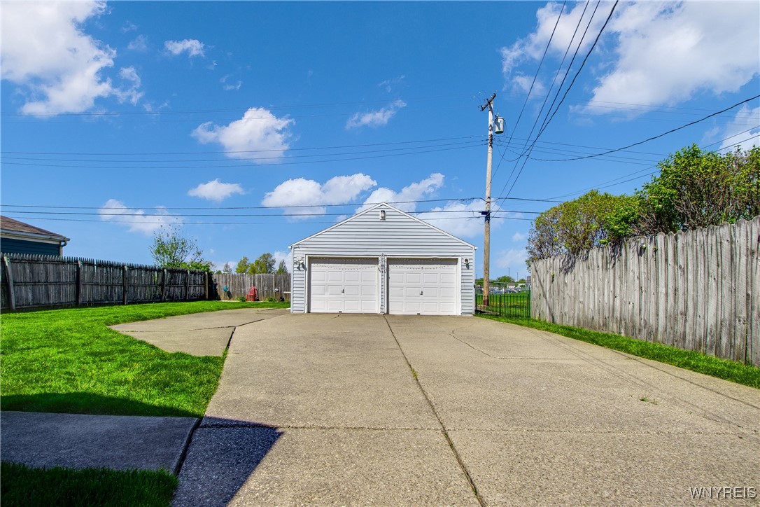photo 4 : 50 Princeton Court, Cheektowaga NY 14225