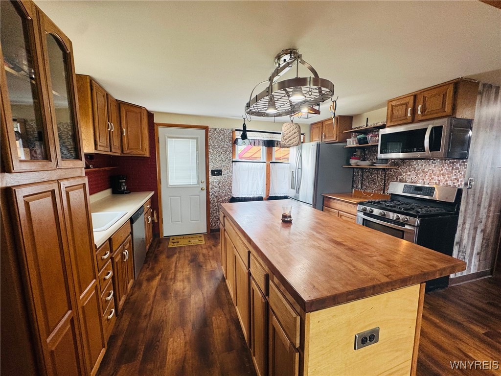 photo 3 : 15 Harris Court, Cheektowaga NY 14225