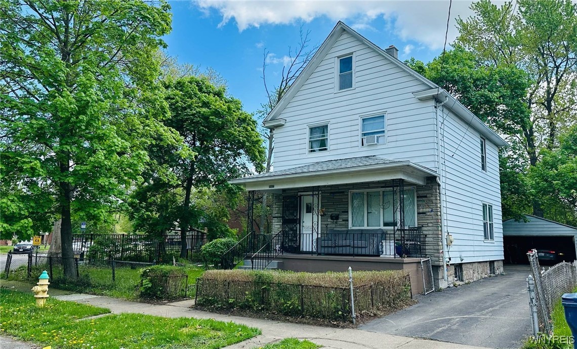photo 0: 2817 10th Street, Niagara Falls NY 14305