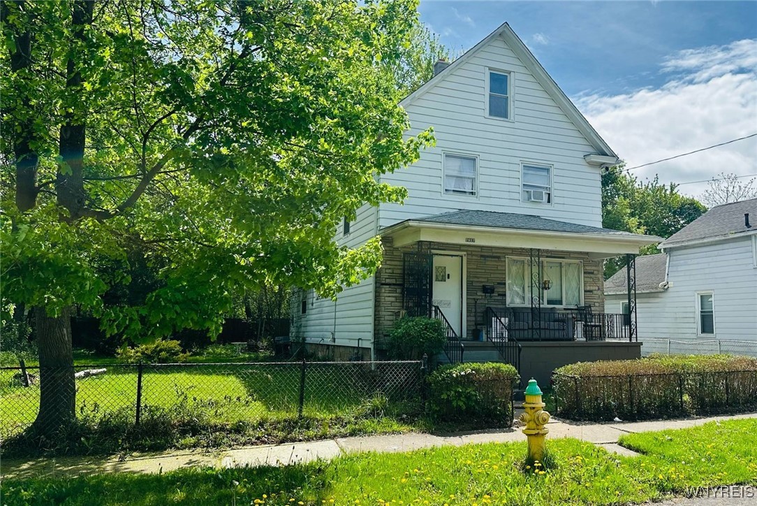 photo 2 : 2817 10th Street, Niagara Falls NY 14305