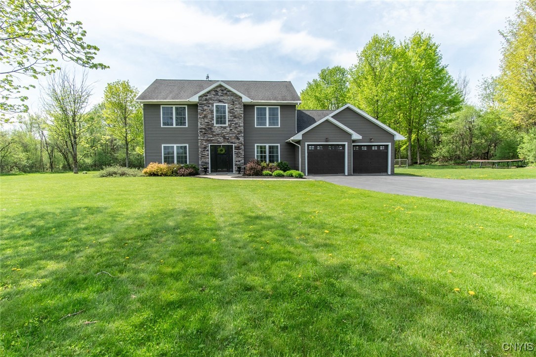 photo 3 : 21408 Gillette Road, Watertown Town NY 13601