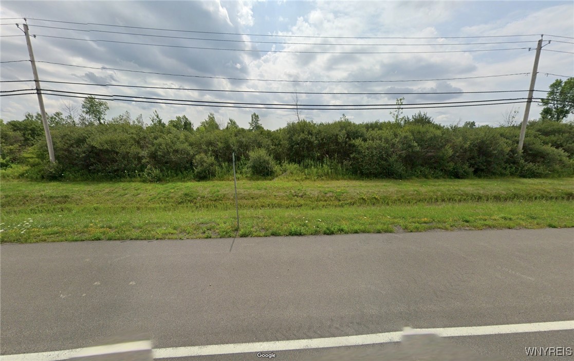 photo 2 : 4831 Millersport Highway, Amherst NY 14051