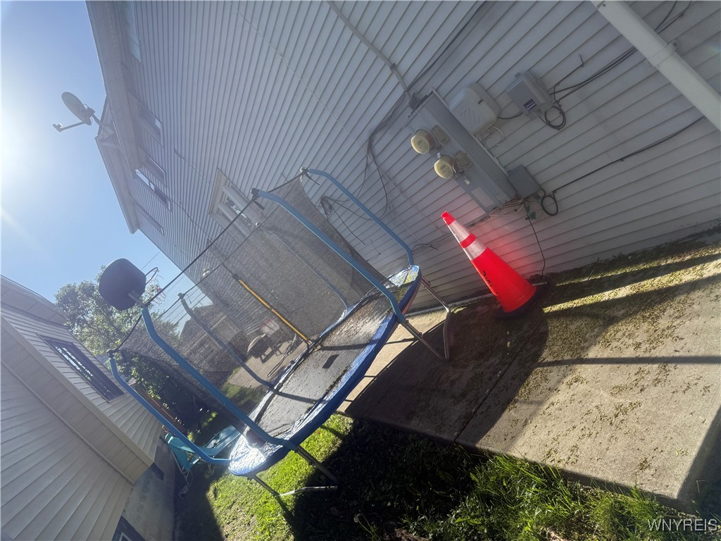 photo 2 : 30 Woodell Avenue, Cheektowaga NY 14211