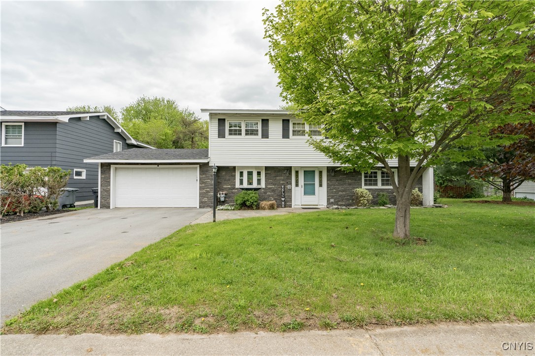 photo Z4y7OX3XrqLVbK: 316 Bugbee Drive, Watertown City NY 13601
