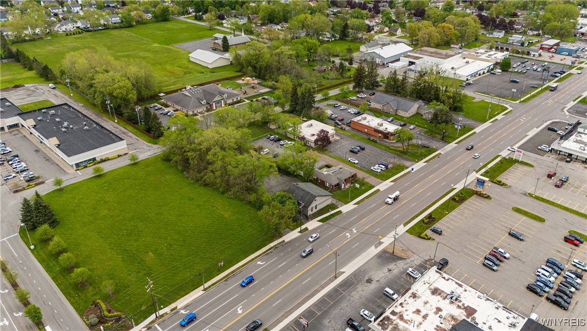 photo KGVbRl9xZnDmIoED1Z08h-Q9gn0QyHJ8lgUI: 6351 Transit Road, Lancaster NY 14043