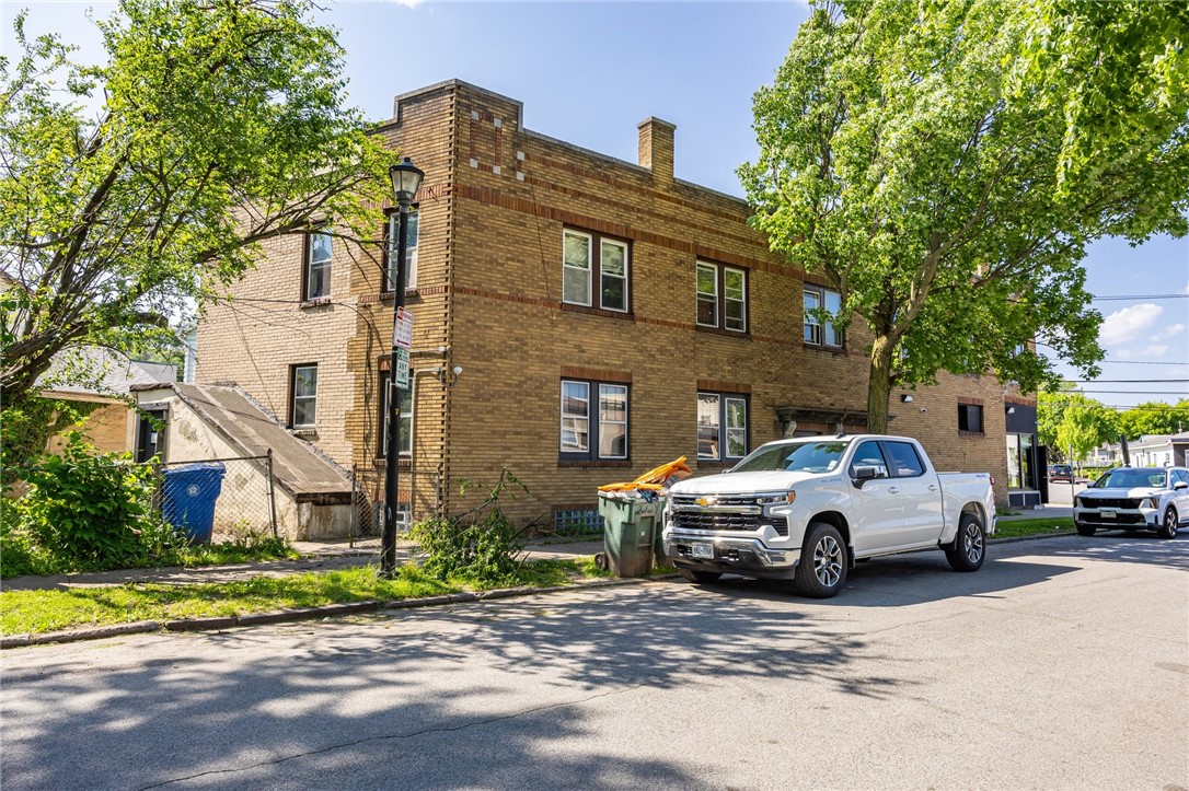 photo 2 : 85 Mapledale Street, Rochester NY 14609