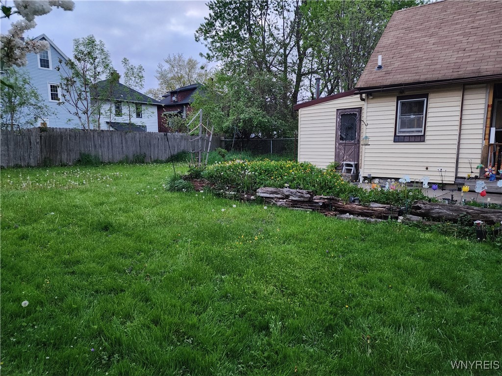 photo 4 : 42 Weyand Avenue, Buffalo NY 14210