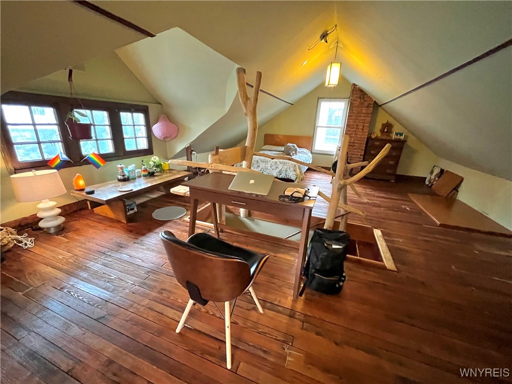 photo 3 : 11 Abbottsford Place, Buffalo NY 14213