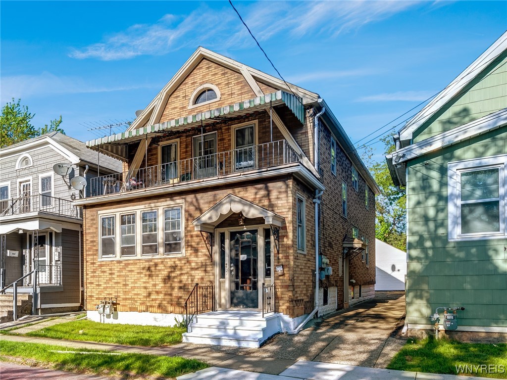 photo bgFYWruQU90H37ysBD4Ud4e-fdyNIf46JBECVA: 27 East End Avenue, Cheektowaga NY 14225
