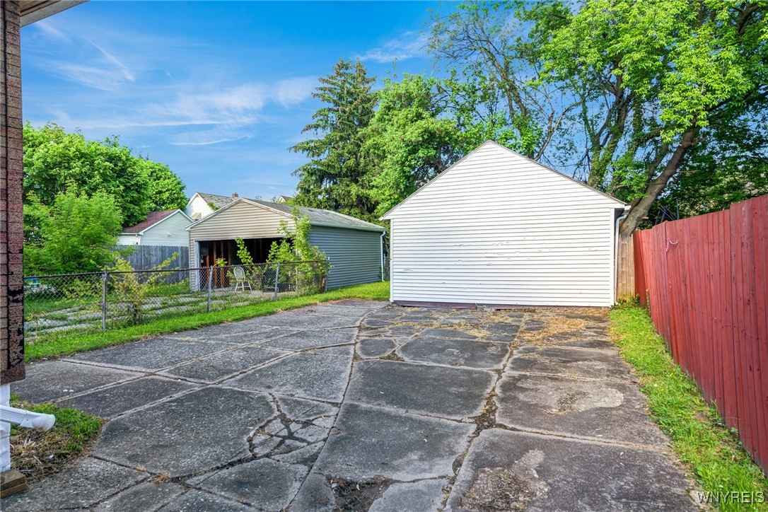 photo undefined: 27 East End Avenue, Cheektowaga NY 14225