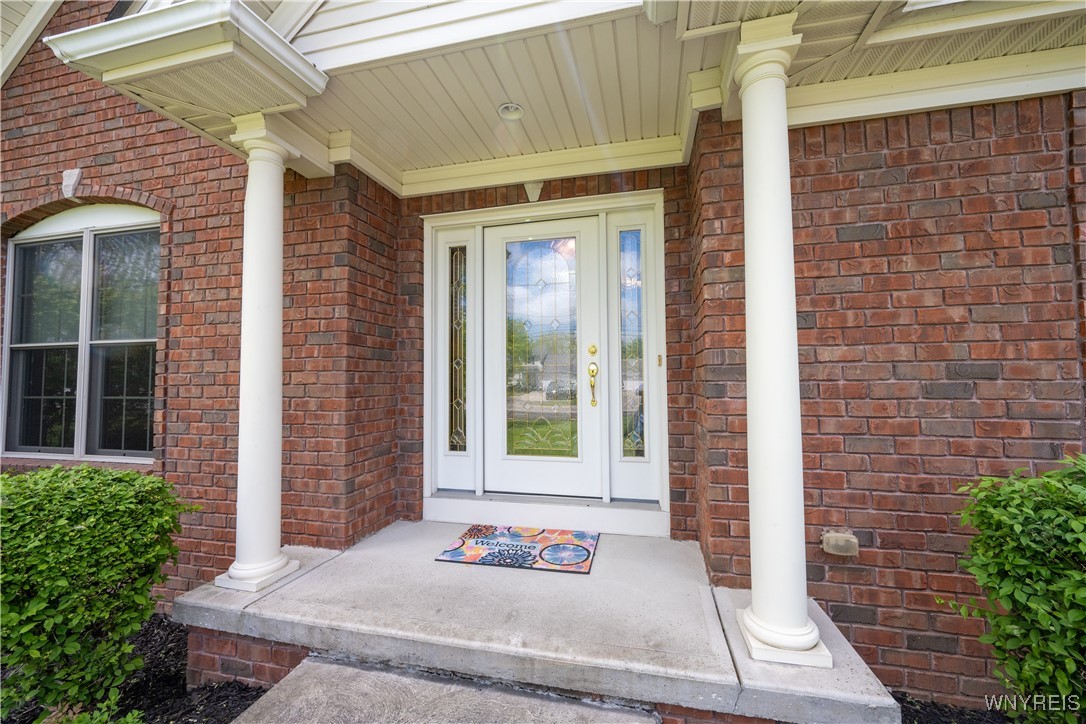 photo 3 : 5067 William Street, Lancaster NY 14086
