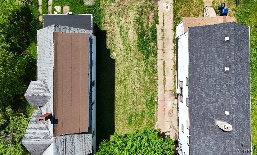 photo 2 : 60 Girard Place, Buffalo NY 14211