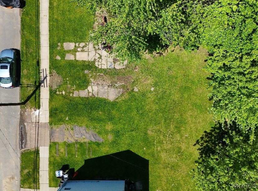photo 2 : 90 Girard Place, Buffalo NY 14211