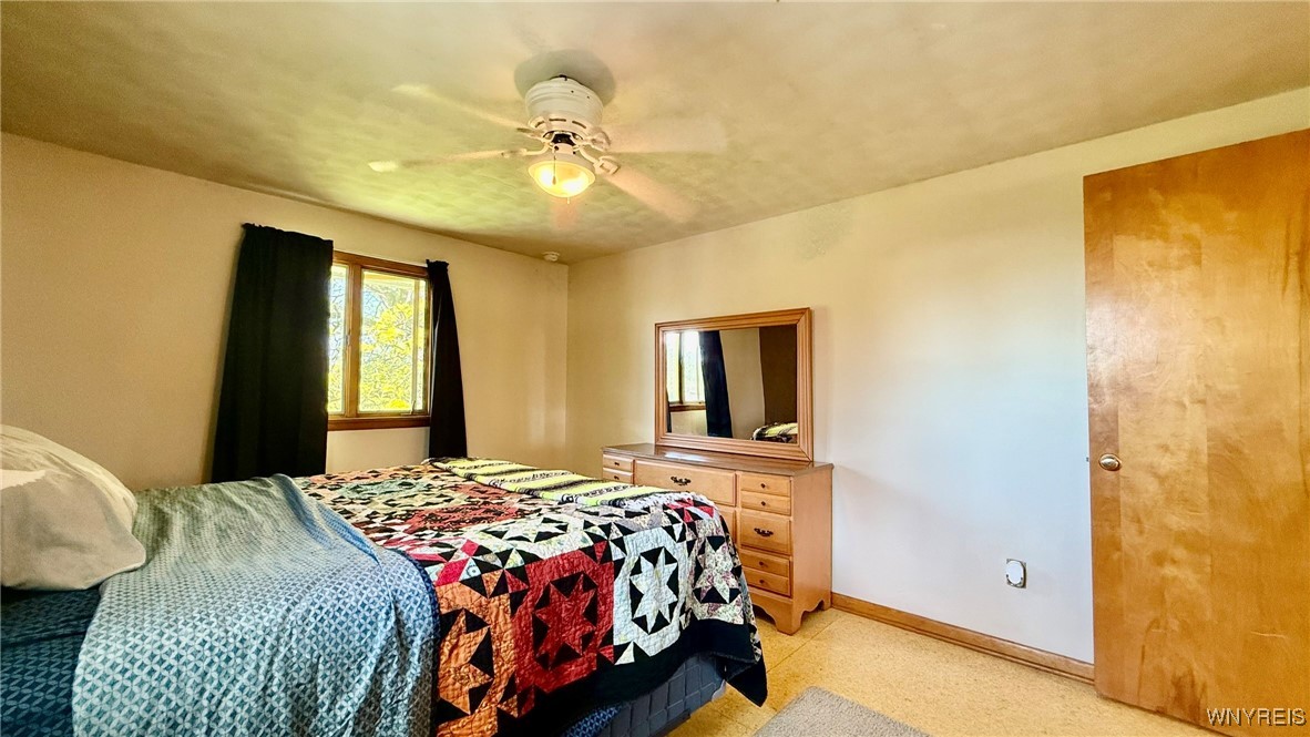 photo 4 : 2305 Lockport Road, Wheatfield NY 14132