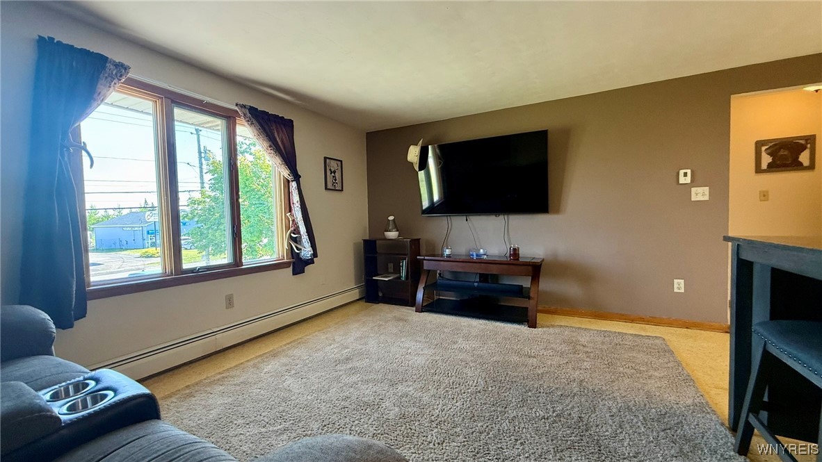 photo 3 : 2305 Lockport Road, Wheatfield NY 14132
