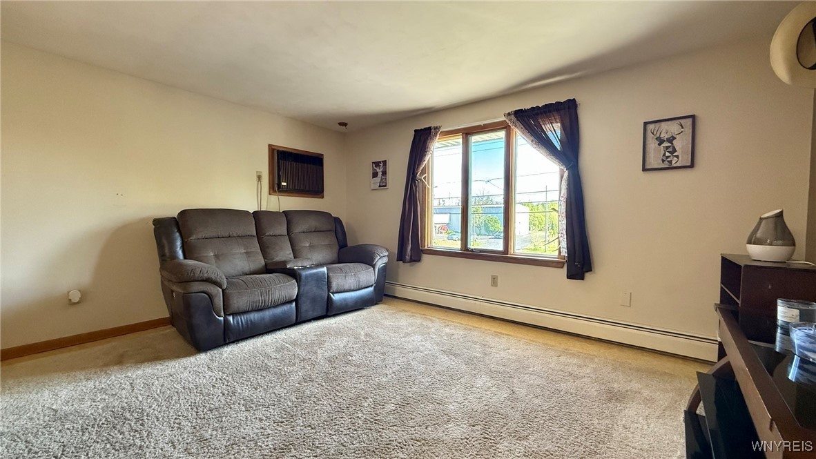 photo 4 : 2305 Lockport Road, Wheatfield NY 14132