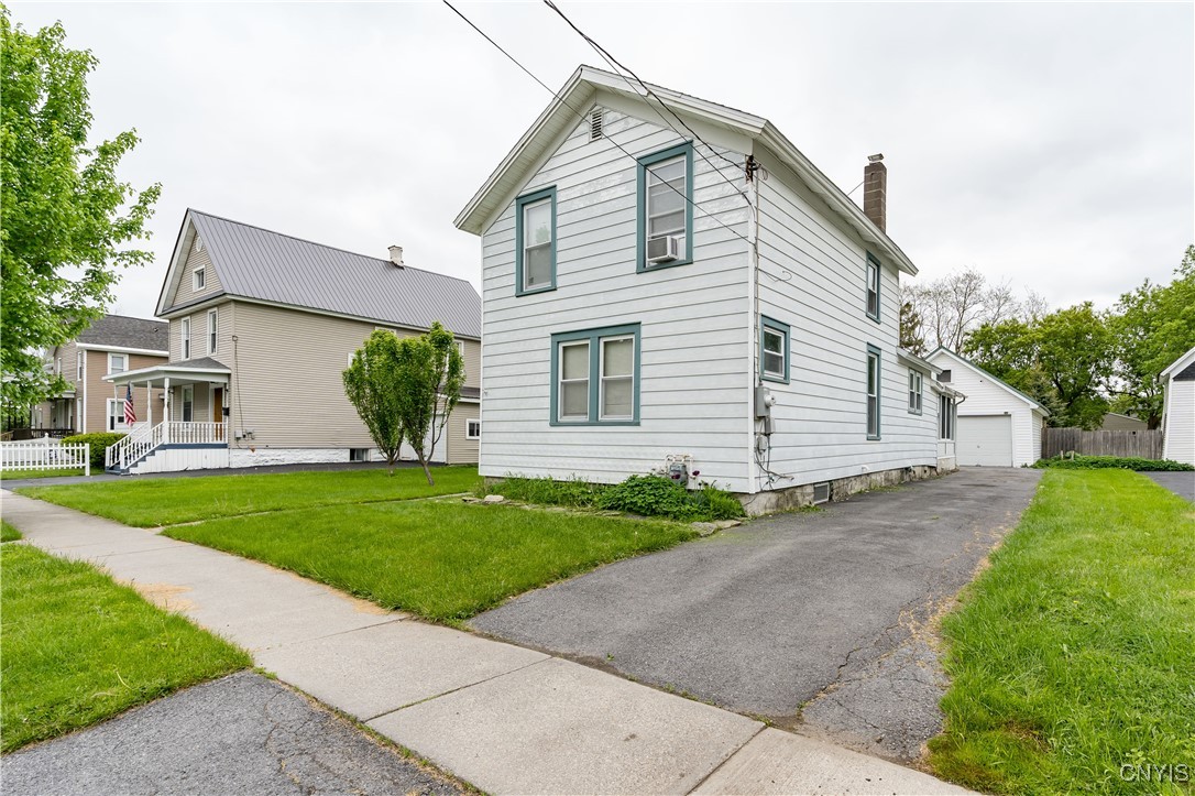 photo swM: 717 Cadwell Street, Watertown City NY 13601