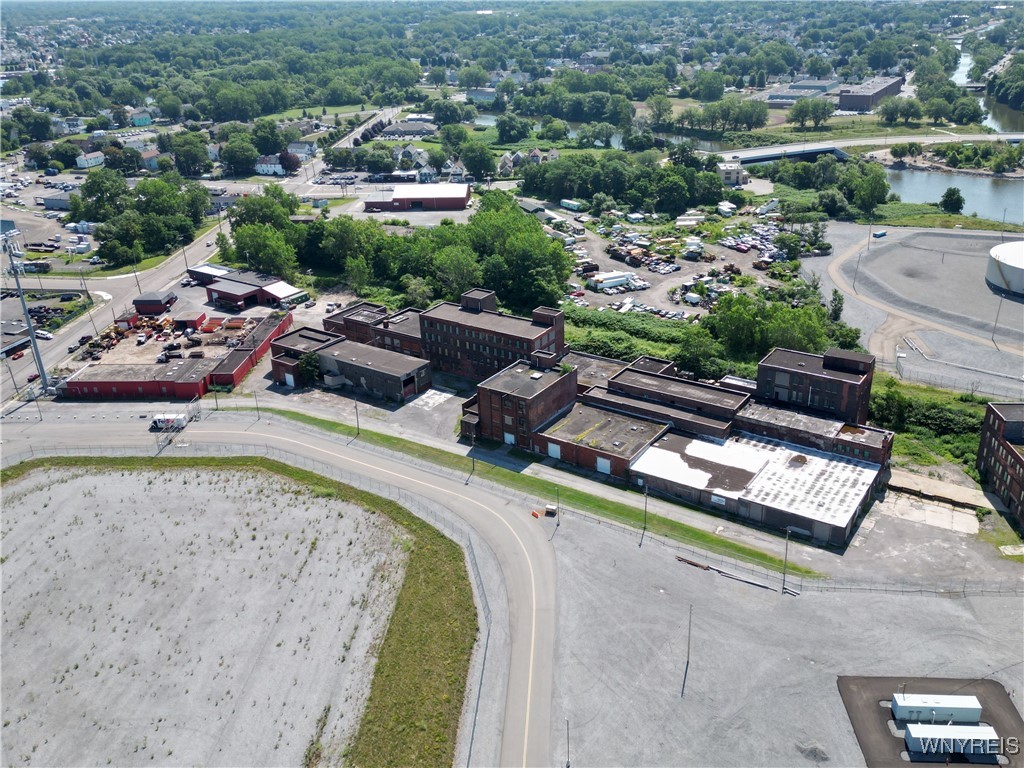photo 2 : 703 Elk Street, Buffalo NY 14210