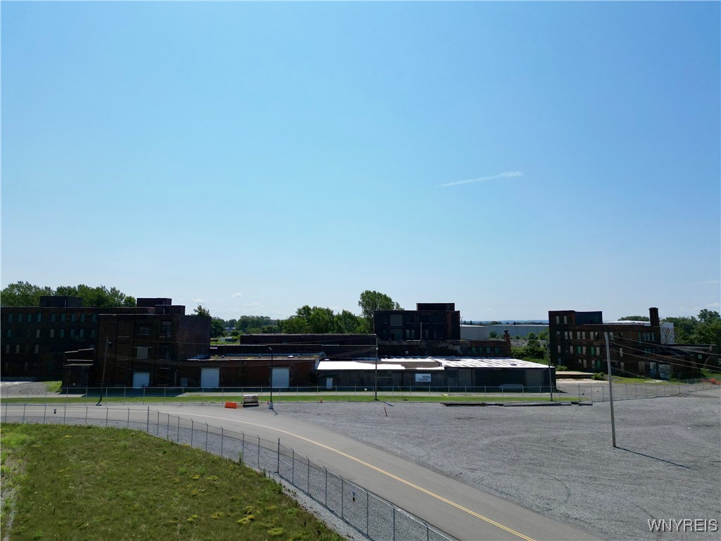photo 4 : 703 Elk Street, Buffalo NY 14210