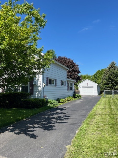 photo 2 : 207 Cedar Street, Watertown City NY 13601