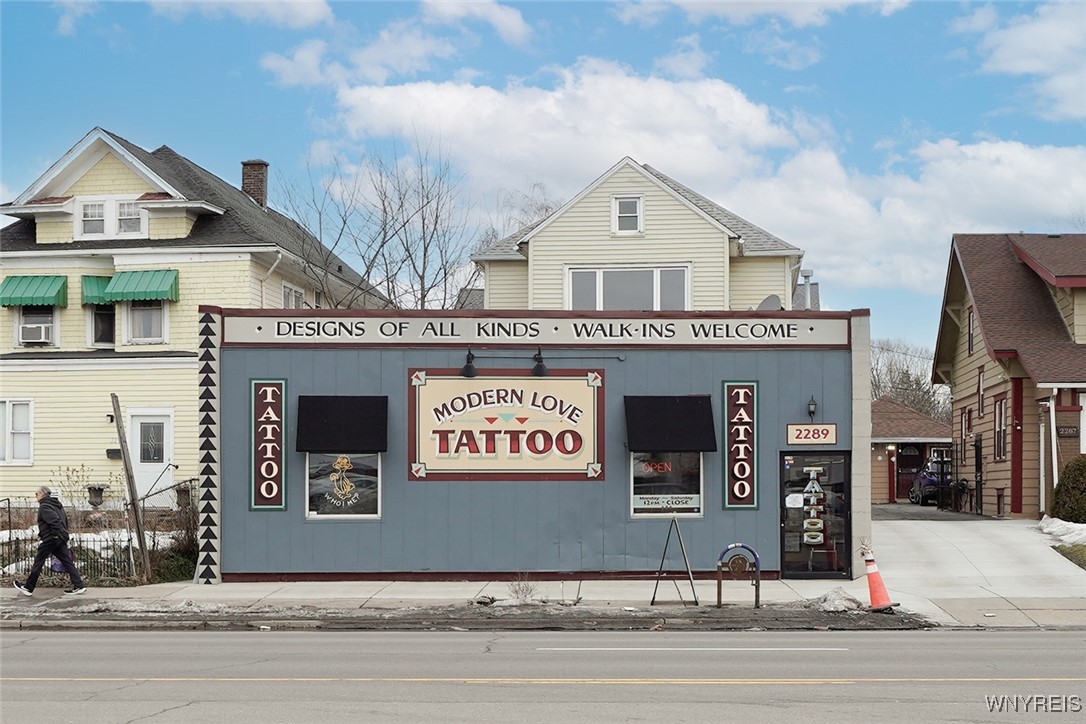 photo ZROrfAgcGAA8VbP6fw: 2289 Delaware Avenue, Buffalo NY 14216