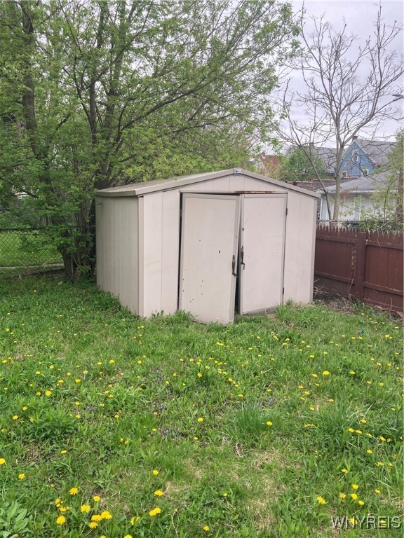 photo undefined: 1323 Whitney Avenue, Niagara Falls NY 14301
