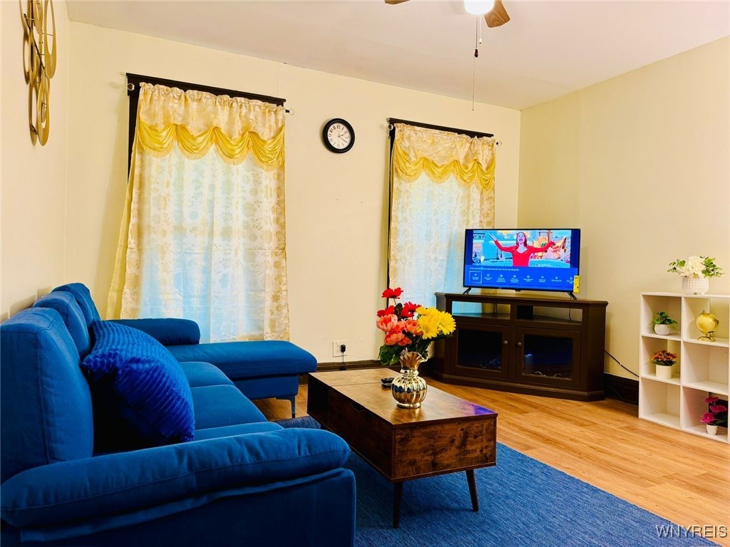 photo 4 : 1323 Whitney Avenue, Niagara Falls NY 14301