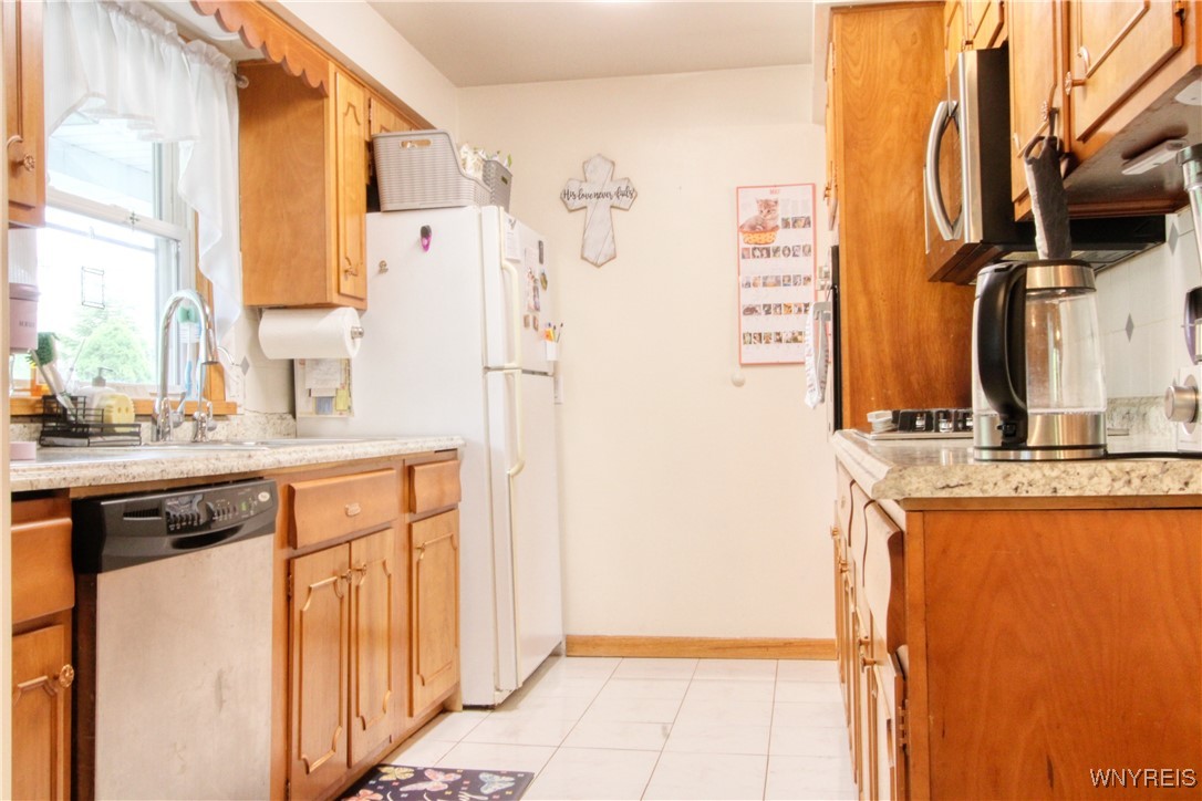 photo 3 : 8701 Stahley Road, Clarence NY 14051