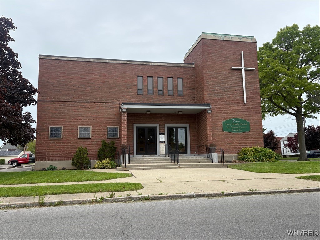photo bhAP2PXpY: 2499 Independence Avenue, Niagara Falls NY 14301
