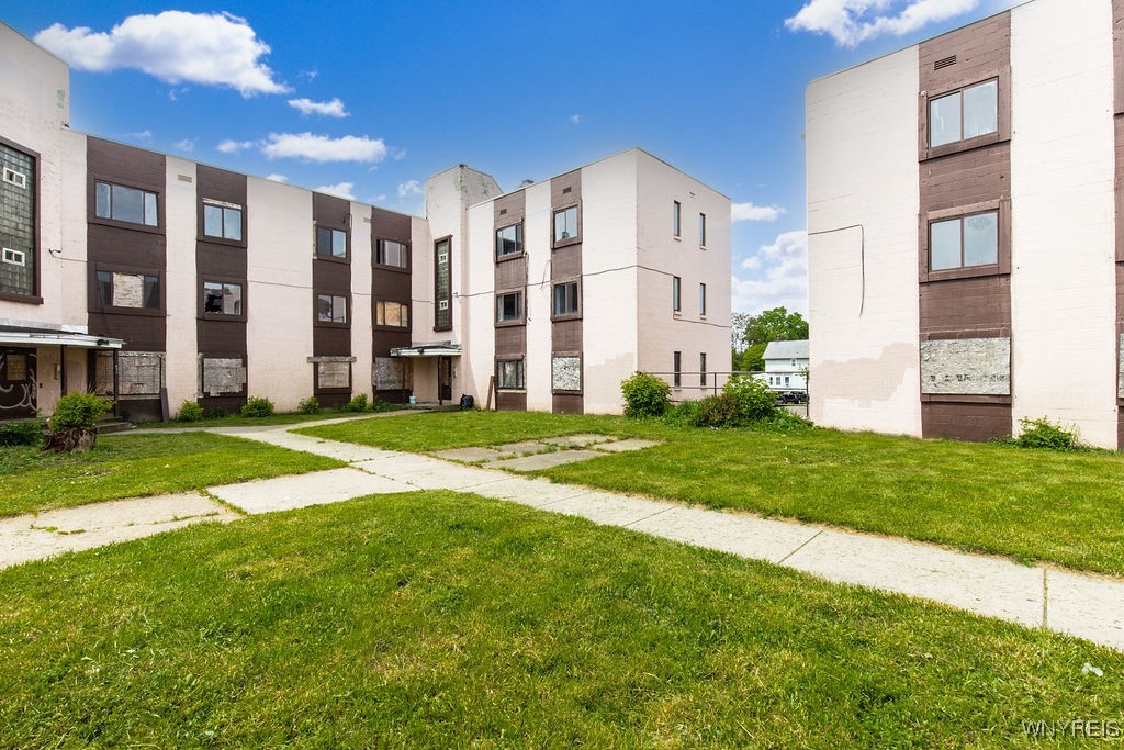 photo undefined: 628 9th Street, Niagara Falls NY 14301