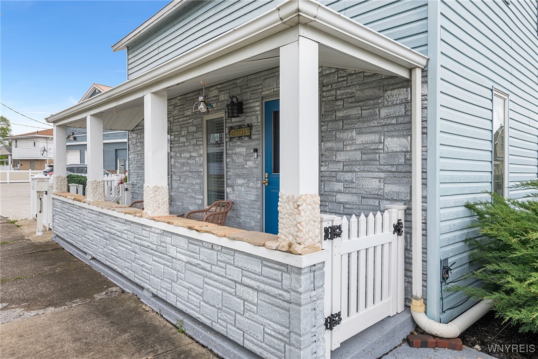 photo BNNpHjYkmKYtev7OHge5TB8iN: 7211 Buffalo Avenue, Niagara Falls NY 14304