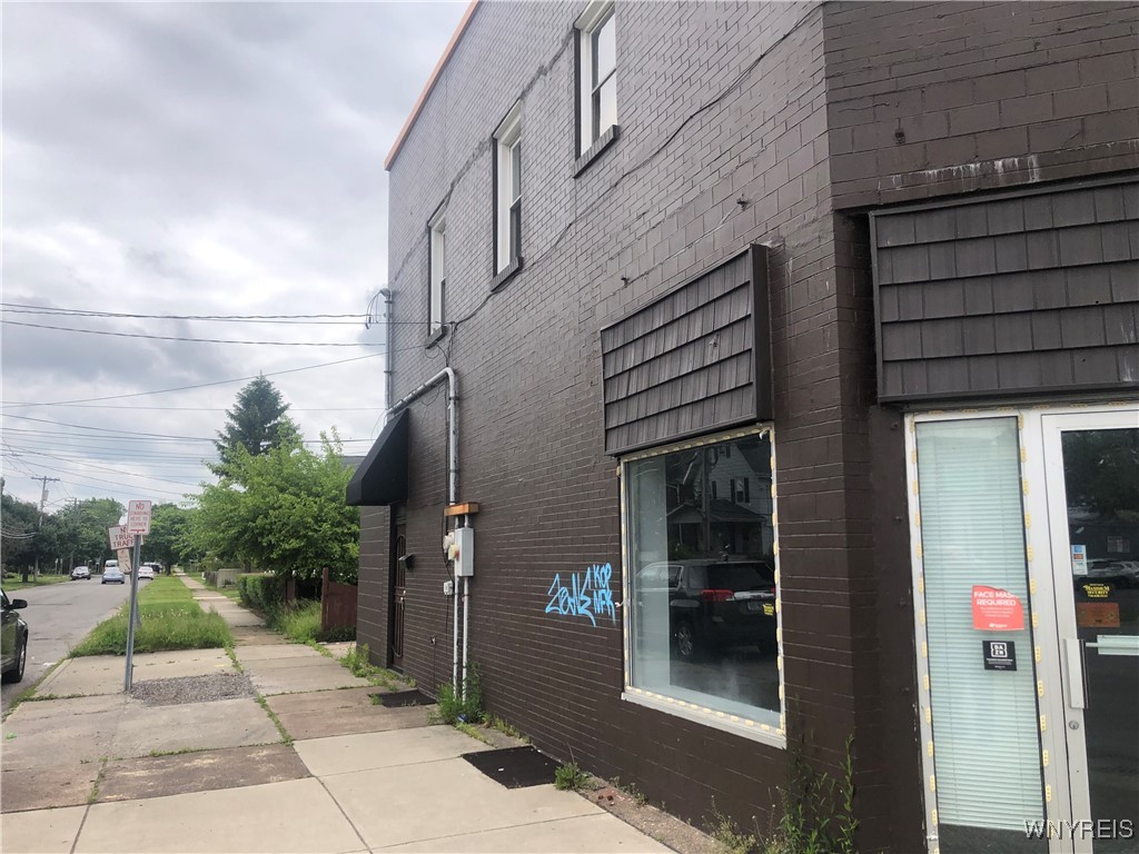 photo 3 : 2627 Pine Avenue, Niagara Falls NY 14301