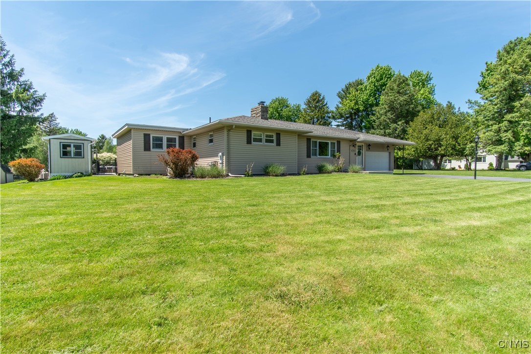 photo 2 : 22070 Sunset, Watertown Town NY 13601