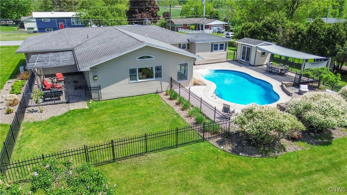 photo crUkiu2w0VNZ6yc4c24mkx: 22070 Sunset, Watertown Town NY 13601