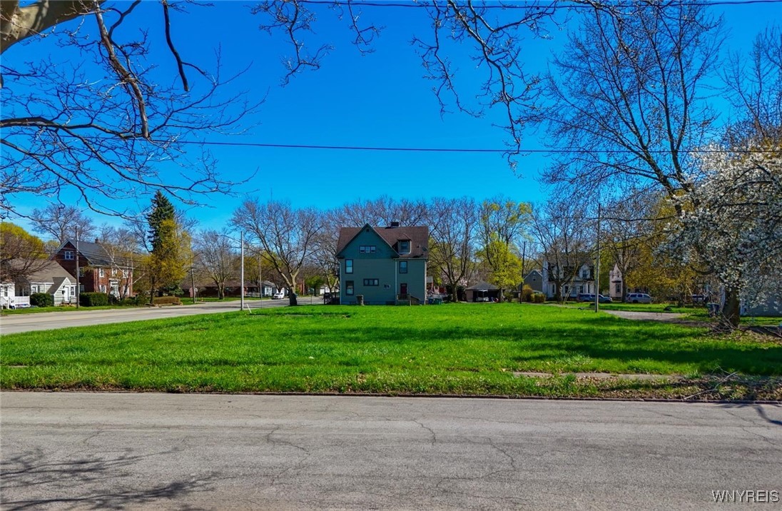 photo undefined: 39 Hyde Park Boulevard, Niagara Falls NY 14303