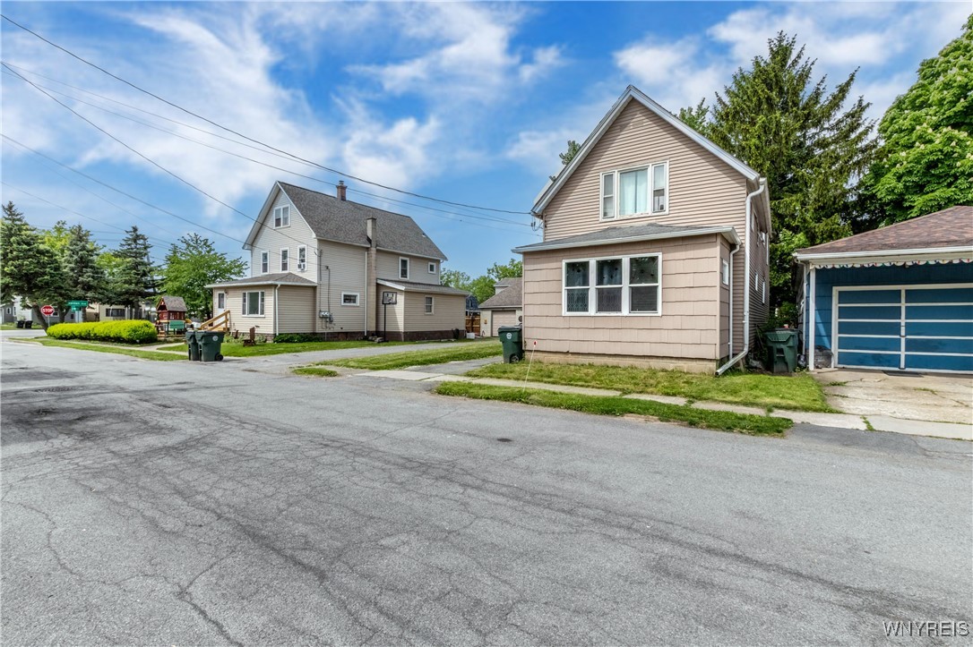 photo 3 : 18 Crane Street, Lancaster NY 14043