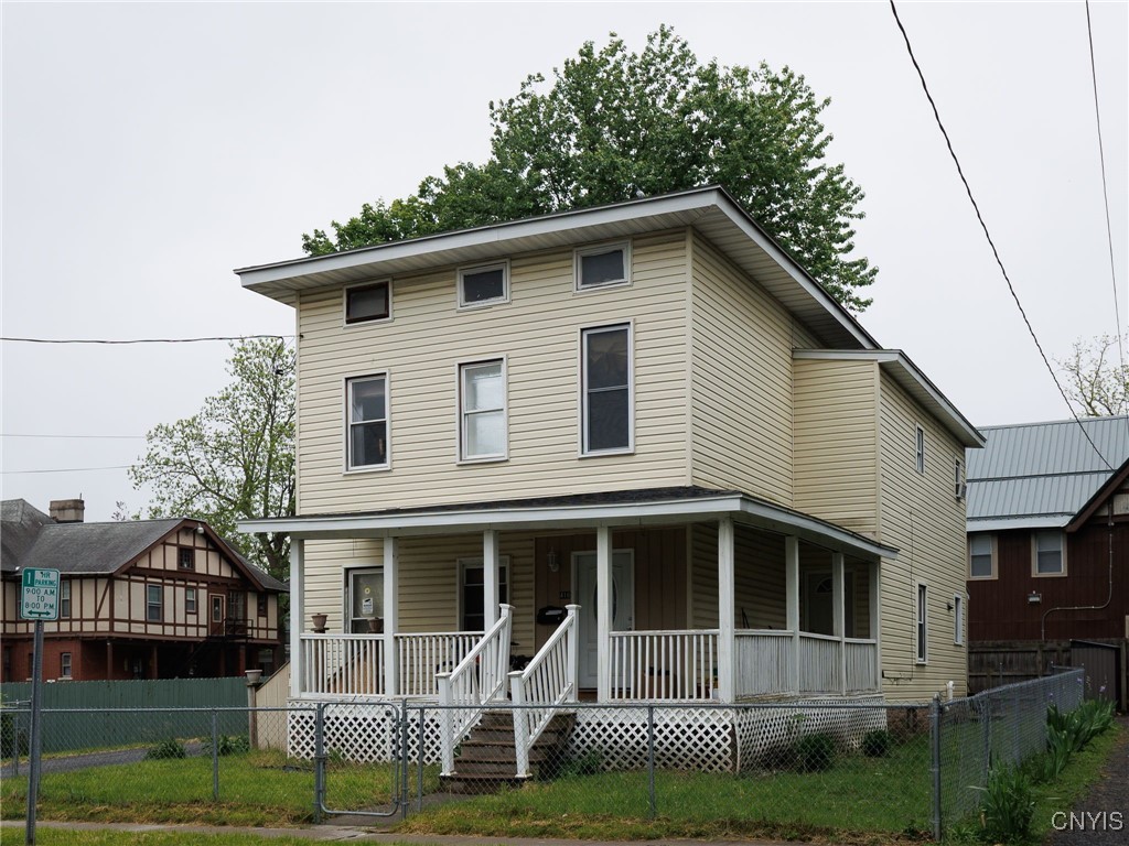 photo YEctMa5B: 416 Gotham Street, Watertown City NY 13601