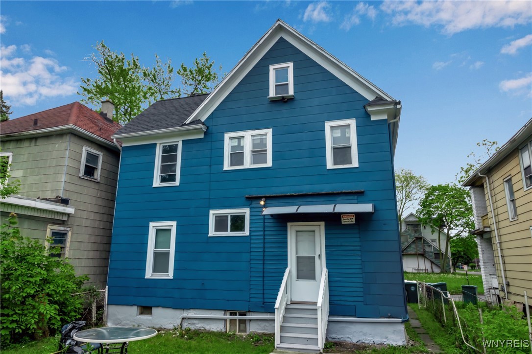 photo 2 : 1706 Whitney Avenue, Niagara Falls NY 14301