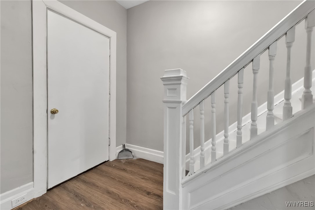 photo 3 : 1706 Whitney Avenue, Niagara Falls NY 14301