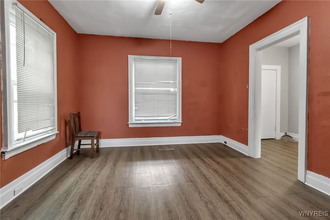 photo 4 : 1706 Whitney Avenue, Niagara Falls NY 14301