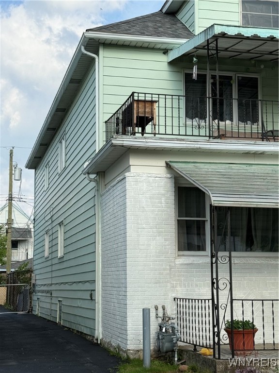 photo R30LyC8: 189 Lovering Avenue, Buffalo NY 14216