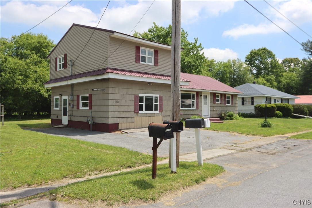 photo 2 : 22245 Patricia Drive, Le Ray NY 13601
