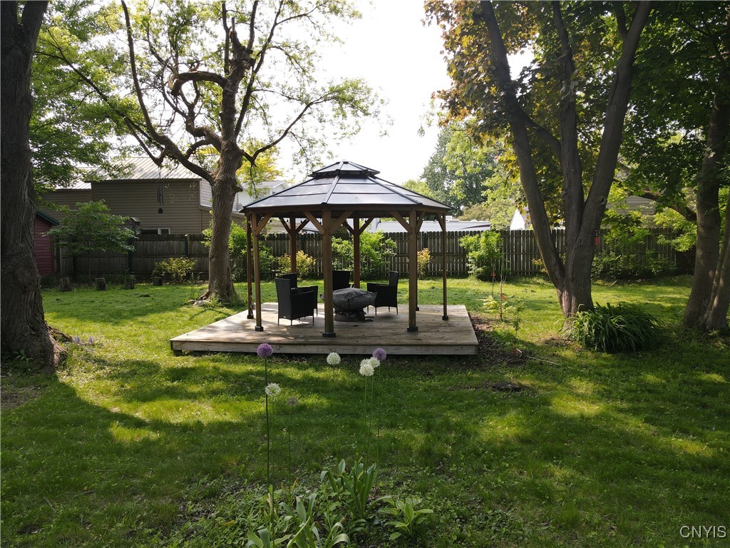 photo MsX3oeY0qEtIMHL9JSv9d4: 706 Lawrence Street, Watertown City NY 13601