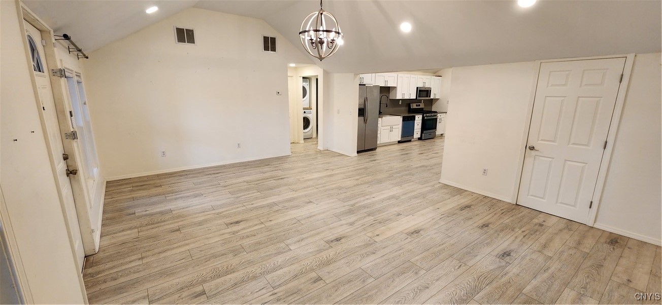 photo 2 : 706 Lawrence Street, Watertown City NY 13601