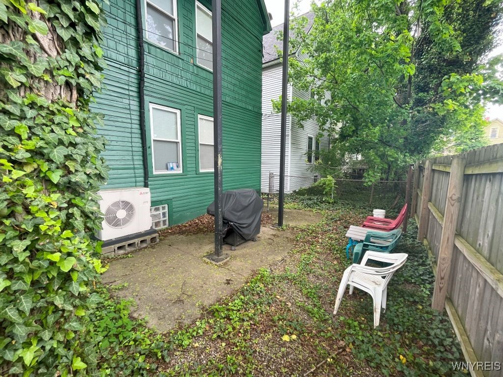 photo 2 : 11 Cleveburn Place 1, Buffalo NY 14222