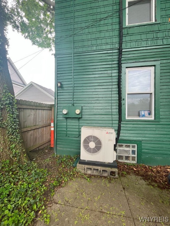photo 3 : 11 Cleveburn Place 1, Buffalo NY 14222