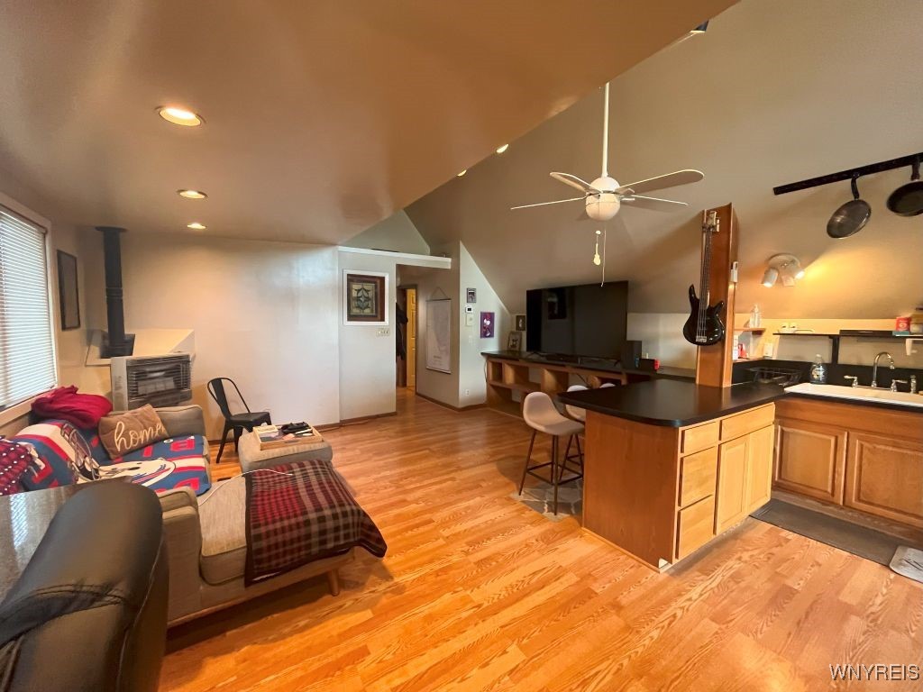 photo 4 : 11 Cleveburn Place 1, Buffalo NY 14222