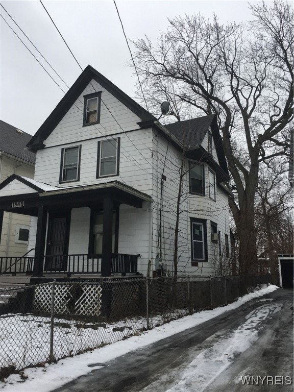 photo Kc: 1849 Niagara Avenue, Niagara Falls NY 14305